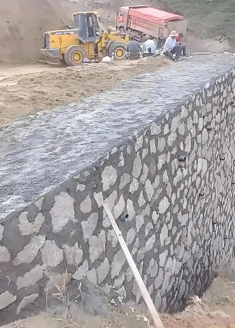 烟台蓬莱边坡加固